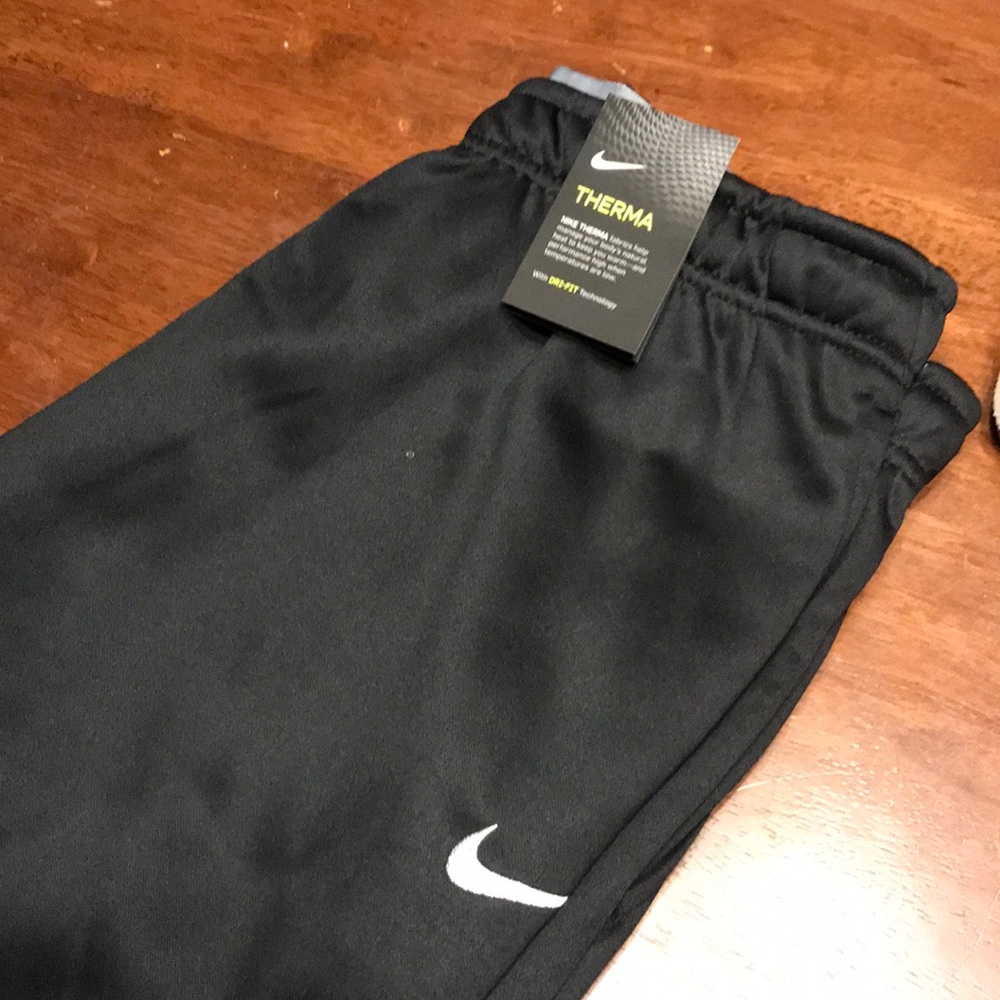 Men’s NIKE pants